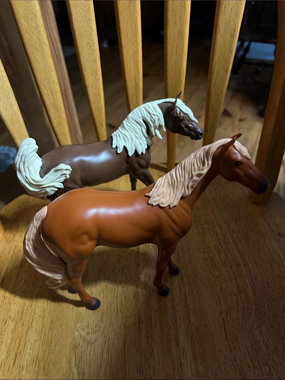 Breyer Chestnut and Dark Brown Plastic Horse Figures Toys